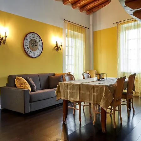 Lägenhet P&p Piazza Bergamo